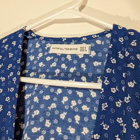 Faithfull the Brand Floral Lucy Wrap Top Blue White Size XS - Picture 4 of 8